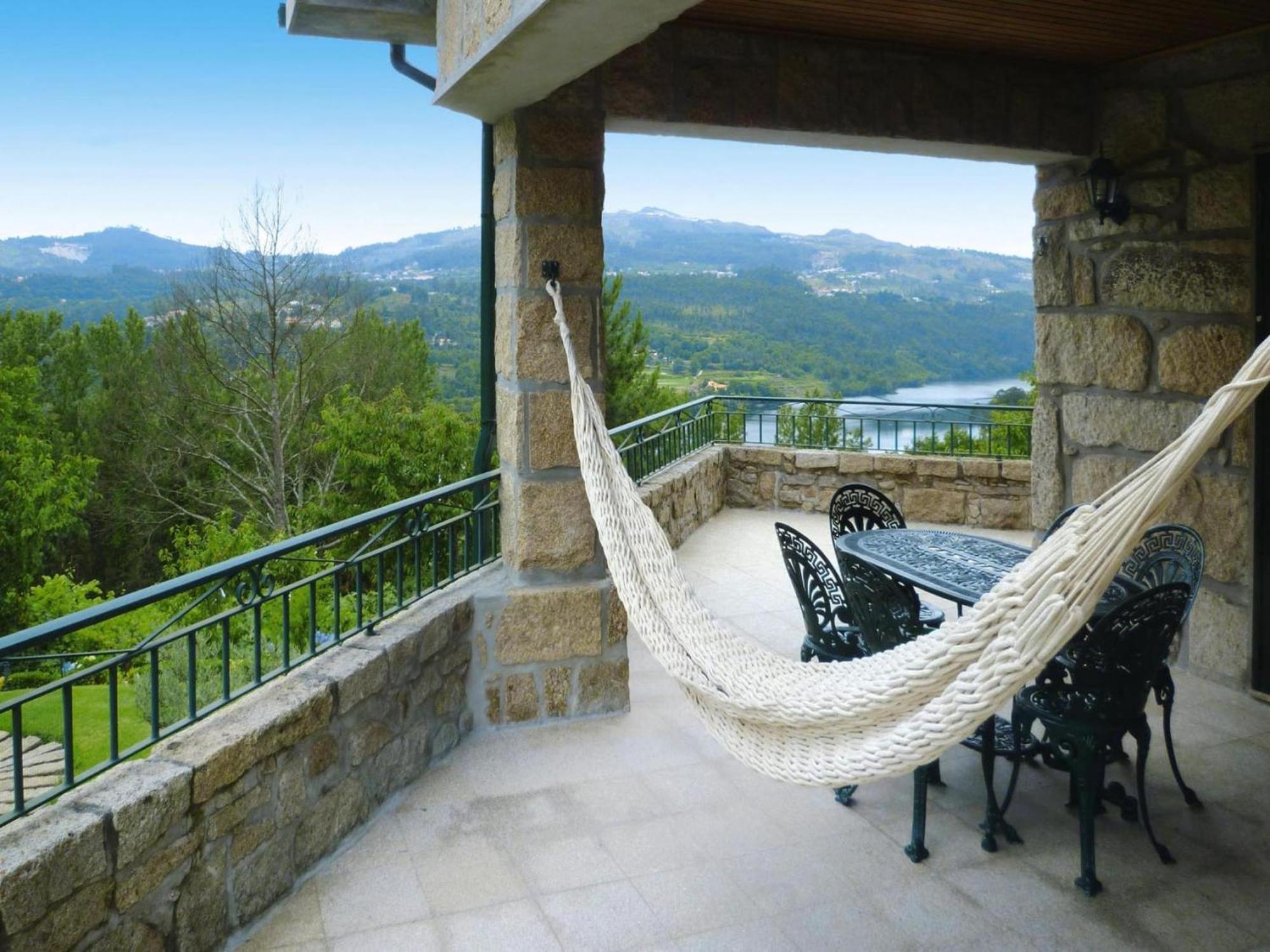 holiday home, Luzim Esterno foto