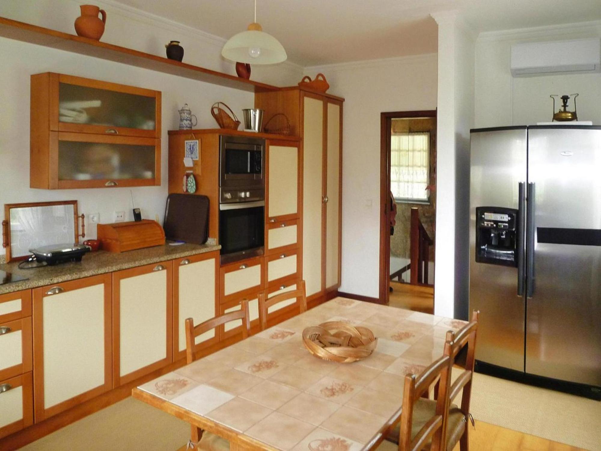 holiday home, Luzim Esterno foto